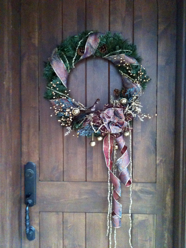 art interiors-christmas arrangement